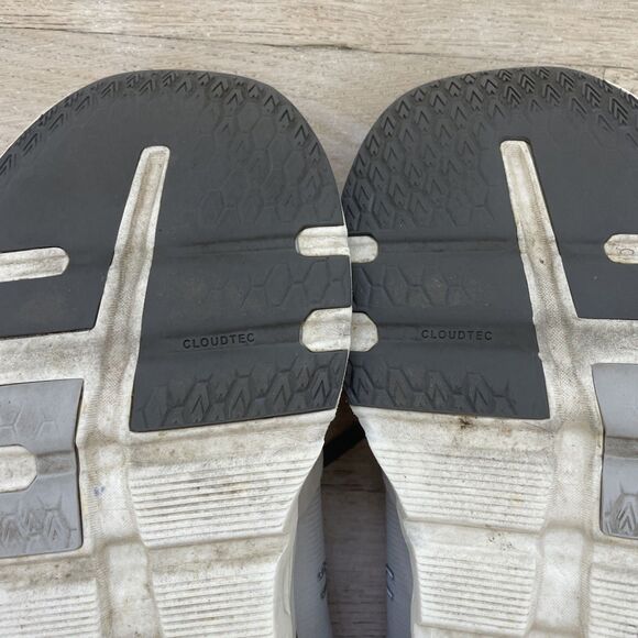 Athletic_Shoes